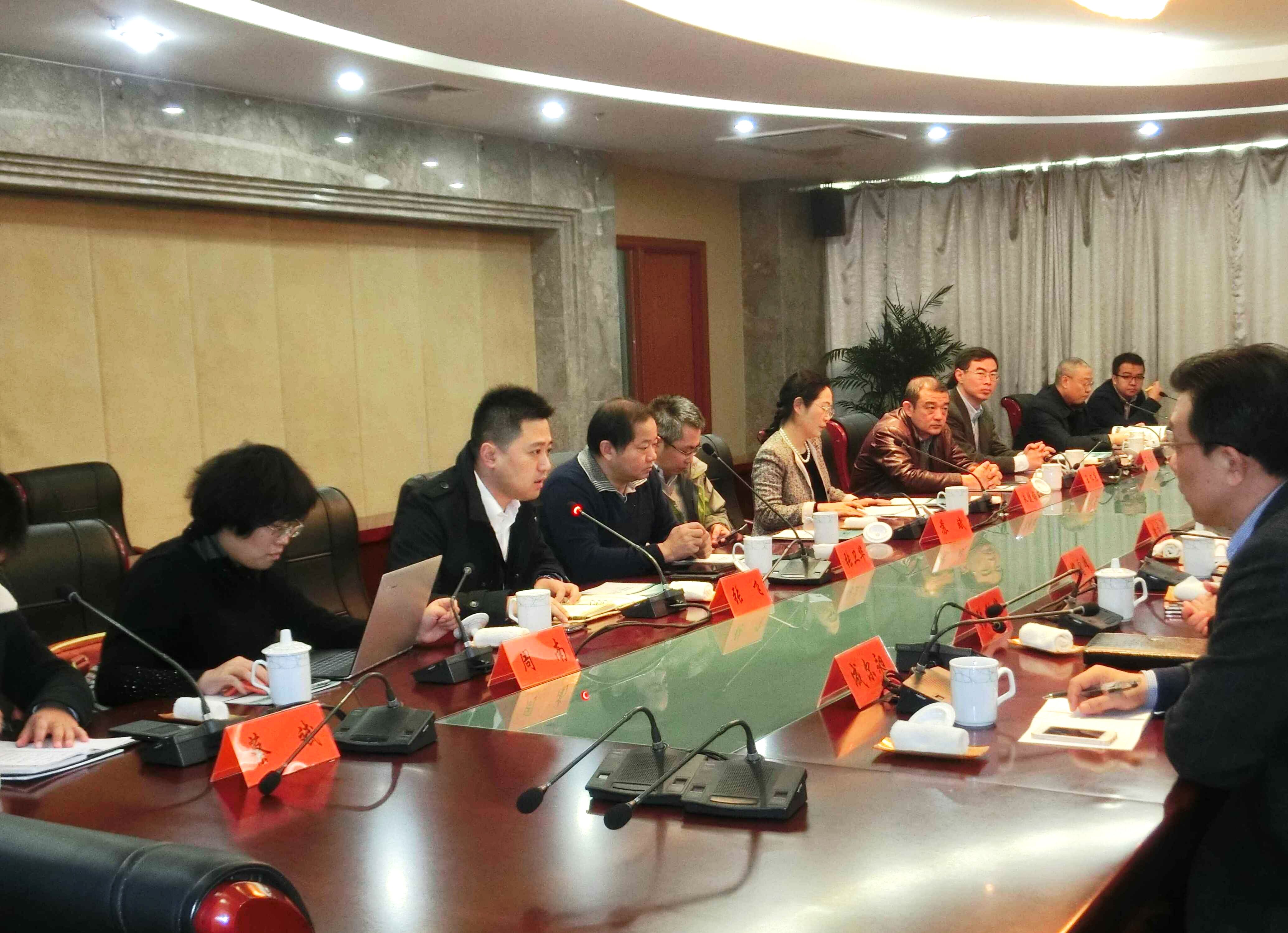 Yuan Zhida ,Yancheng city, Southwest Jiao tong university confirmed the research center construction scheme and determined the founded time and construction time