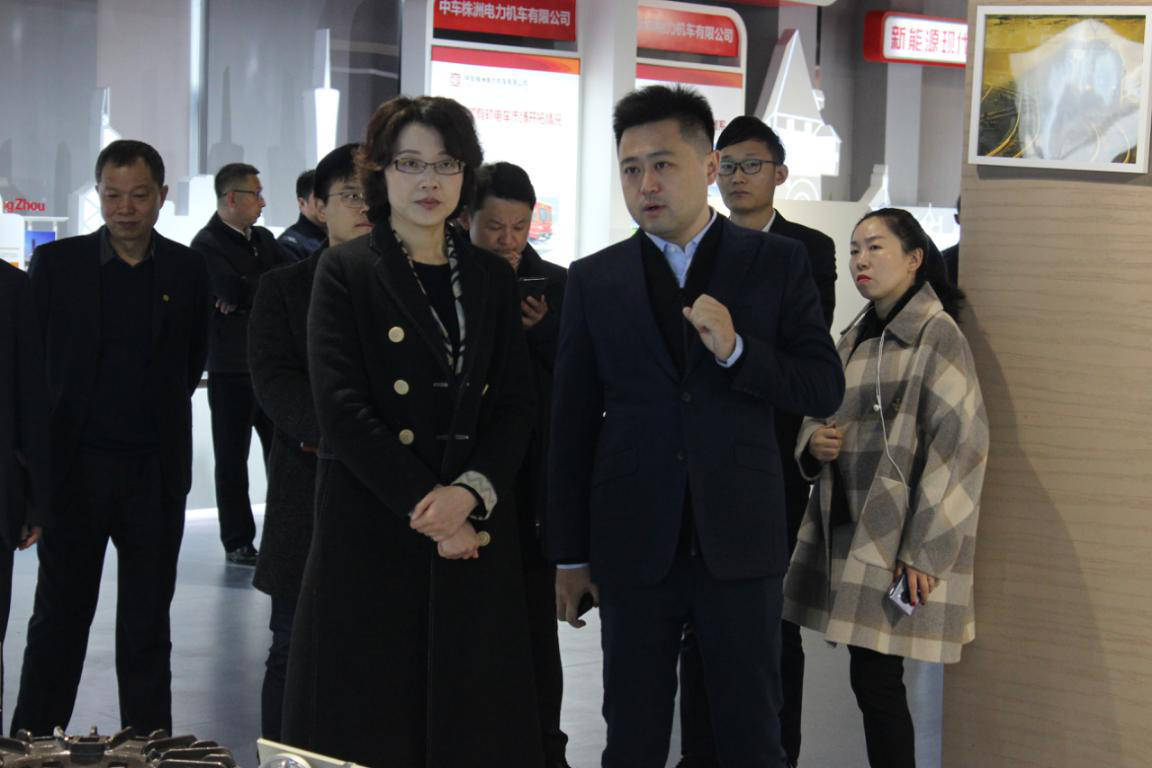 亭湖区委副书记,代区长盛艳莅临江苏中车调研考察